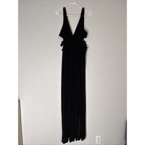 Vintage 90s Chic Whimisigoth bcbg black halter dress long gown womens size small